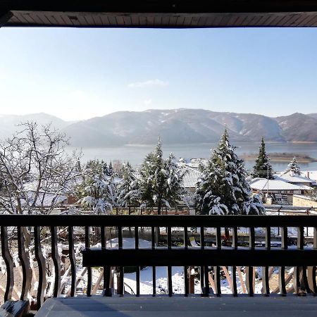 Trifon Zarezan Family Hotel Glavatartsi Buitenkant foto