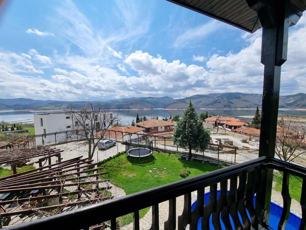Trifon Zarezan Family Hotel Glavatartsi Buitenkant foto