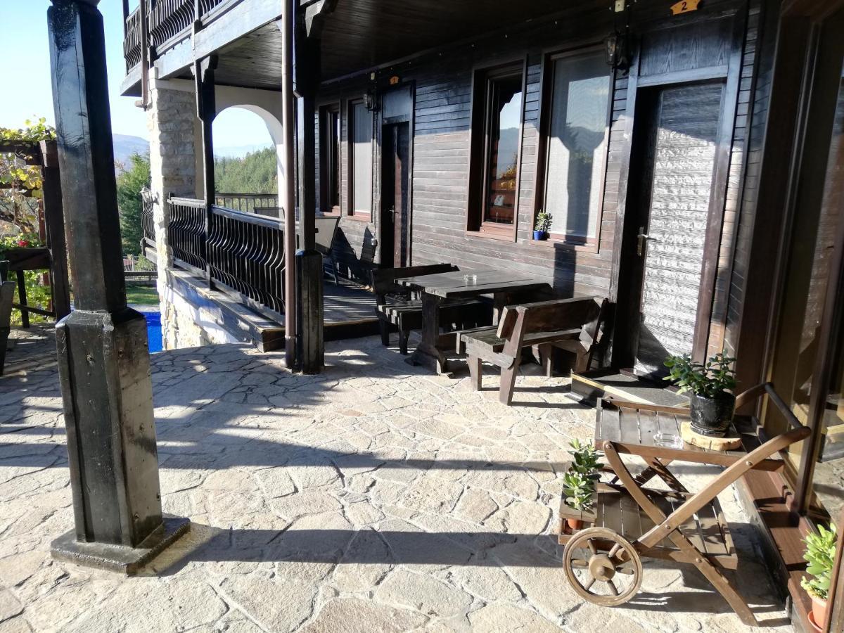 Trifon Zarezan Family Hotel Glavatartsi Buitenkant foto